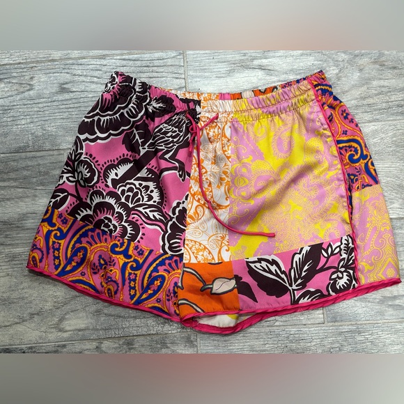 Zara Multi Color Shorts - Picture 4 of 10